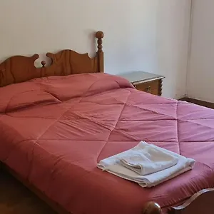 Habitación Amueblada A Cuadras Del Parque Y Centro De Mendoza! Habitación en casa particular